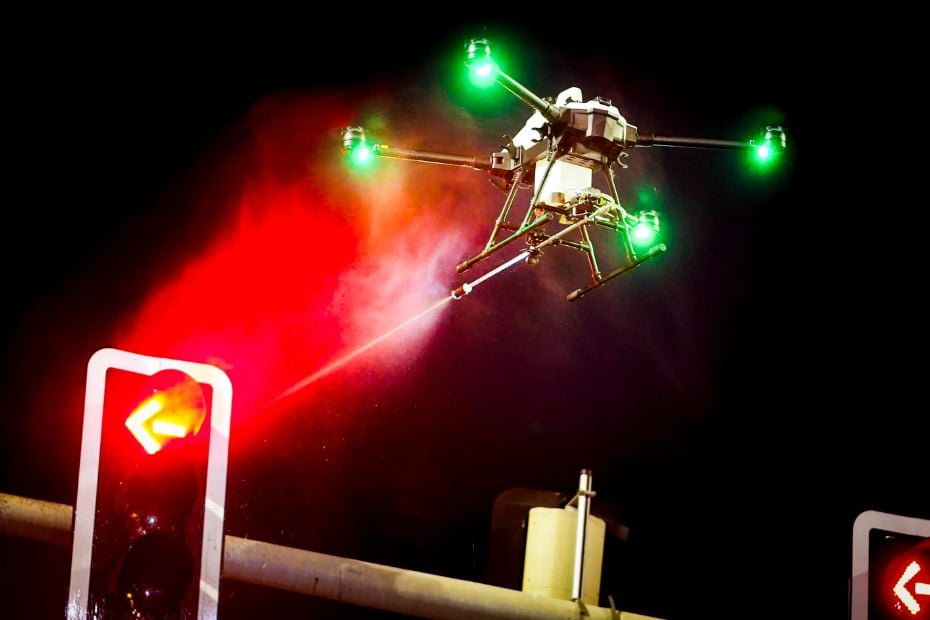 Drones Handle Road Signs & Traffic Lights Cleaning